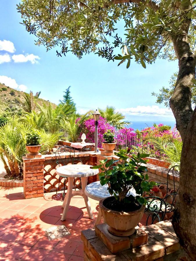 Casa dei sogni Taormina Bed and Breakfast Esterno foto